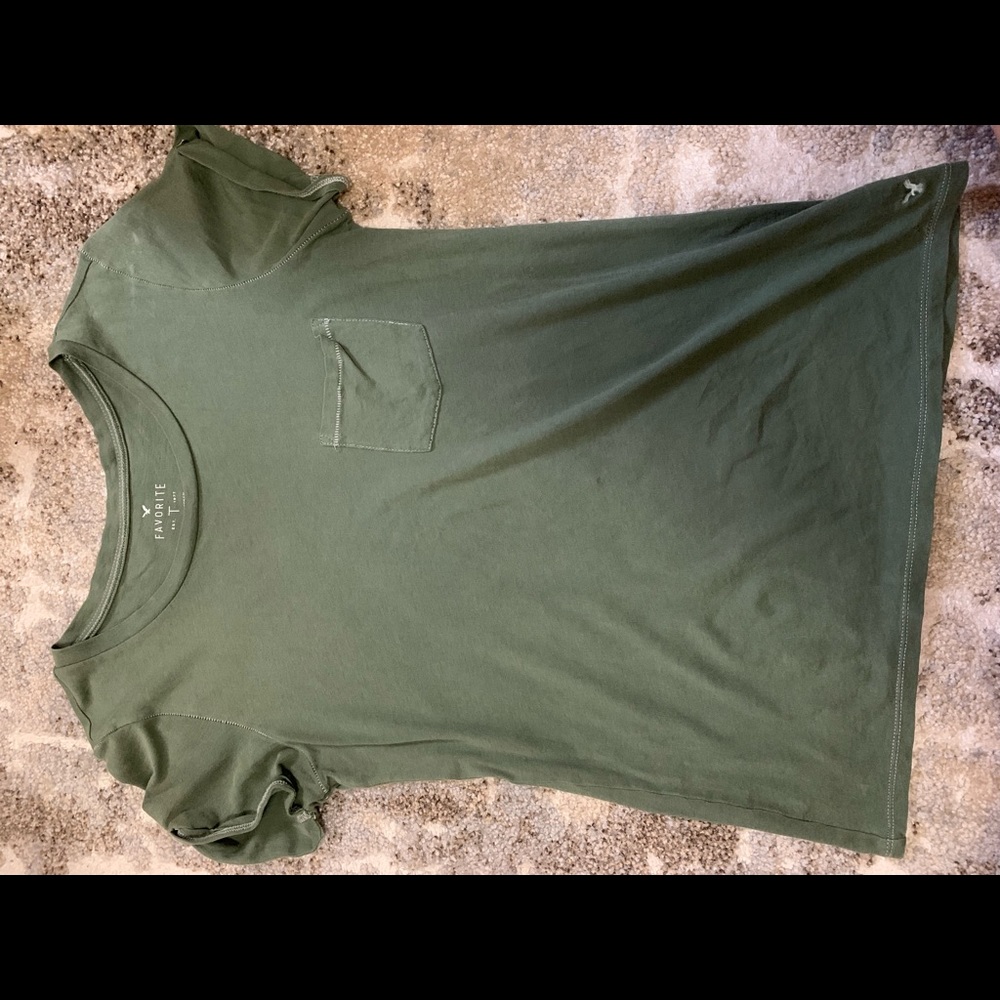 Plain army green pocket tee